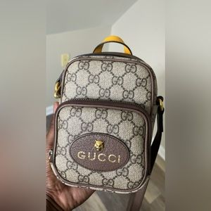 Double Zipper Vintage Neo Crossbody Gucci Bag